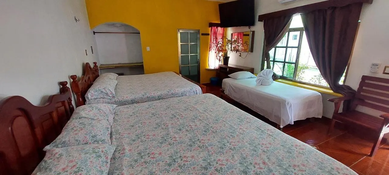 Casa Chejum Bacalar Hotel Inn