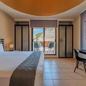 brisas-5a-av.tulum-hotels.net/