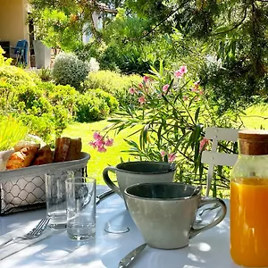 mas-des-marguerites.fr-provencehotel.com/